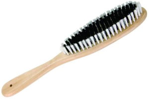 clothes brush