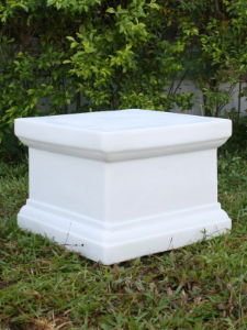 Garden Ornament VICTORIAN PLINTH SMALL WHITE Colour 20cm