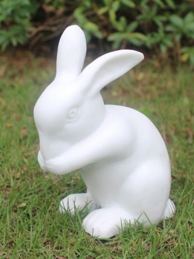 Garden Ornament DAISY THE RABBIT WHITE Colour 20cm